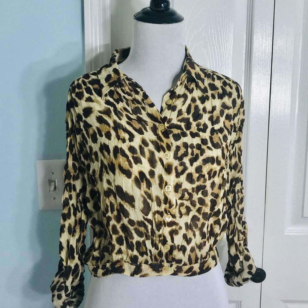 NWT Mine Leopard Print Cropped Button Down Blouse Top Size Small